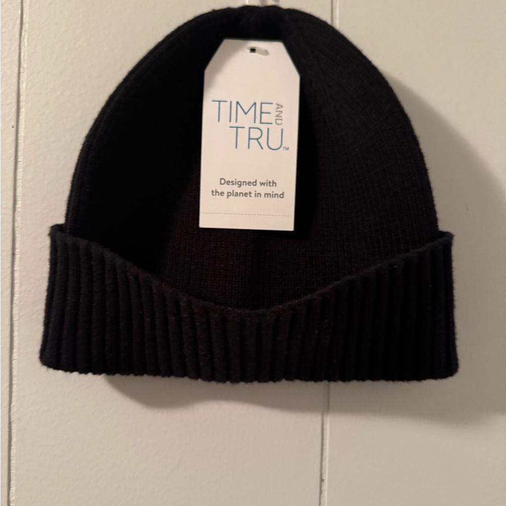 Time and Tru Classic Black Beanie